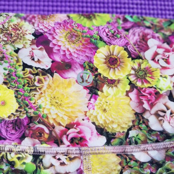 Lululemon Wunder Under High-Rise Tight Nulux 28" Inflorescent Multi, size 6 - Picture 6 of 10